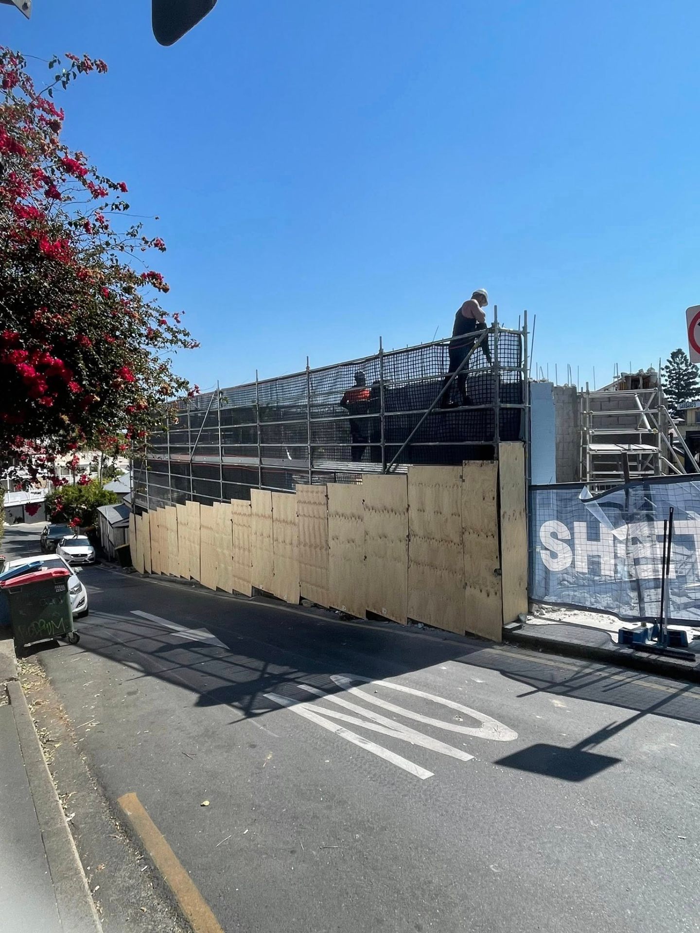 Streetside install, Pelican Waters